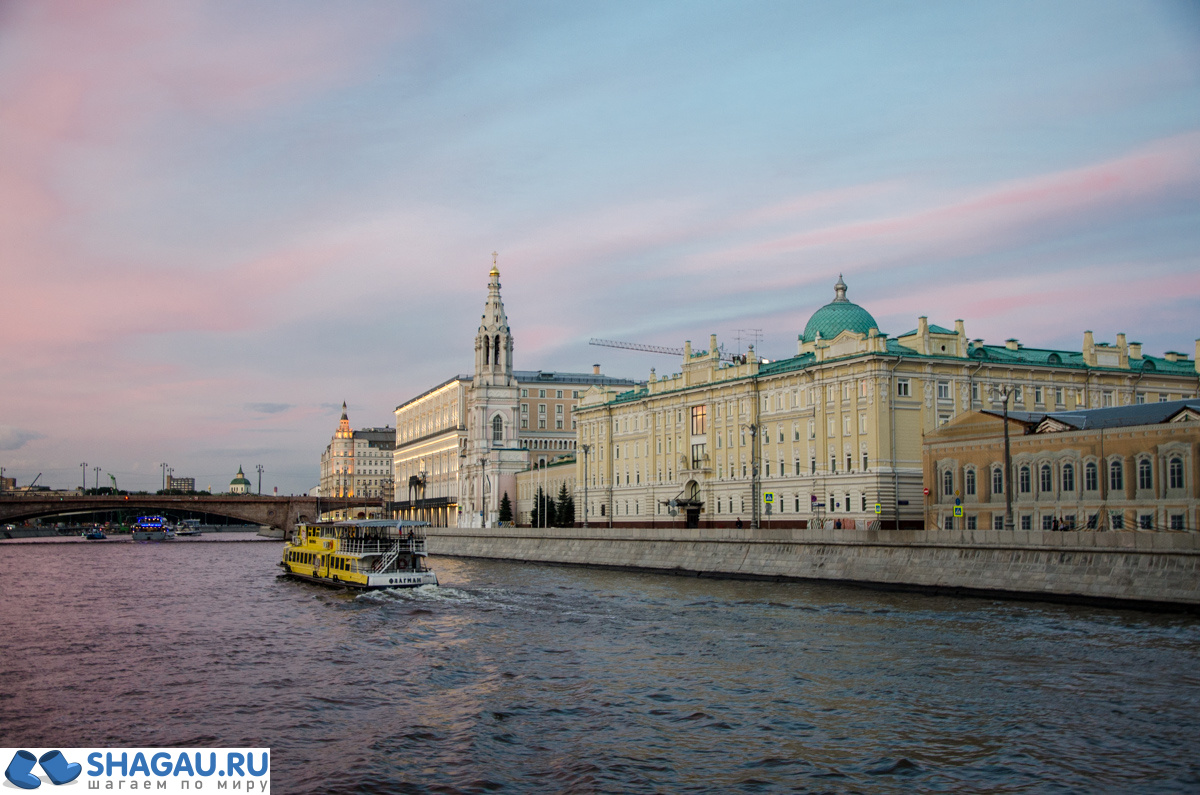 теплоход на москва реке