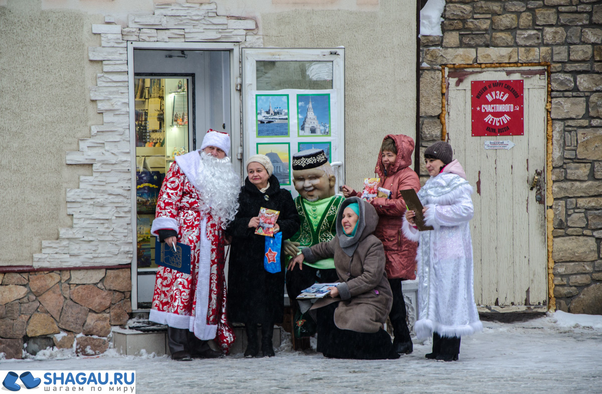 Новогодняя Бауманская улица