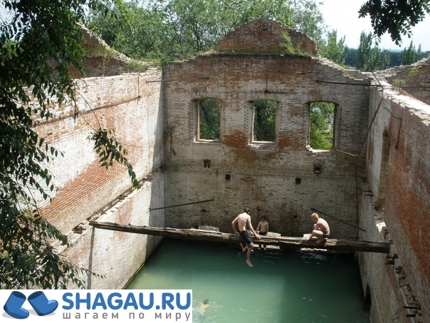 Бассейн в Парамоновых складах