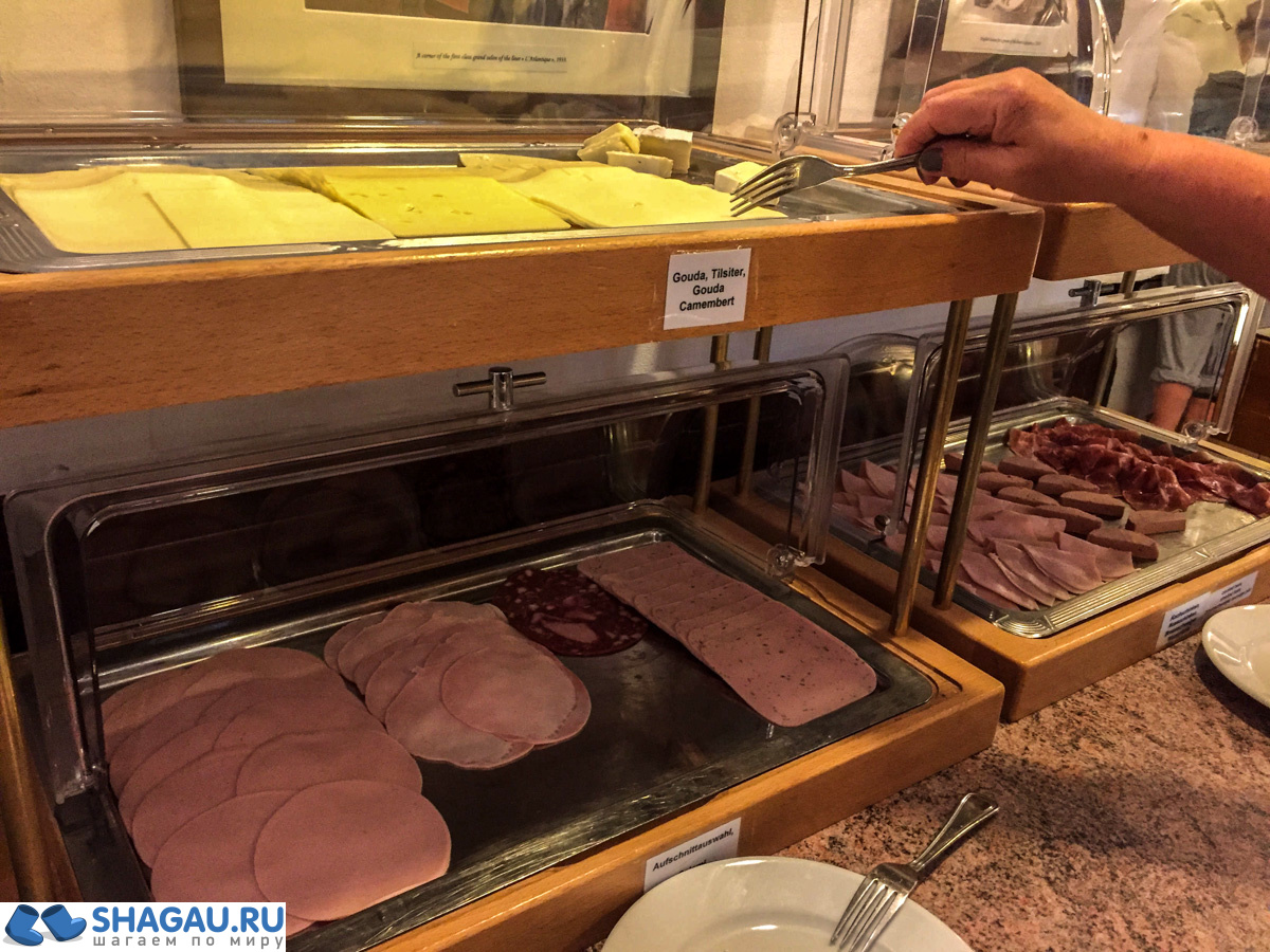 Завтрак в Best Western Hotel Peine-Salzgitter
