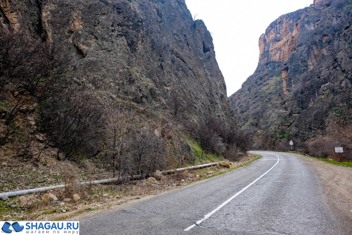 Дорога к монастырю Нораванк