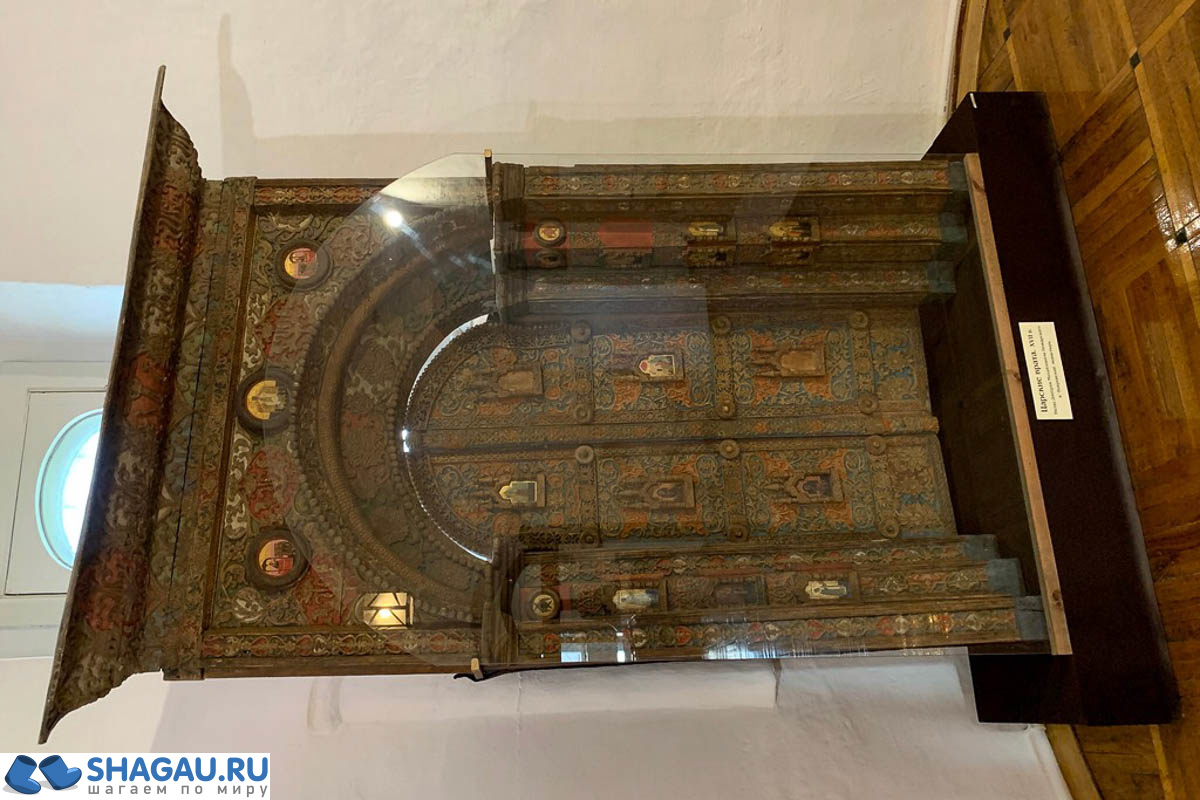 Царские врата. Суздаль